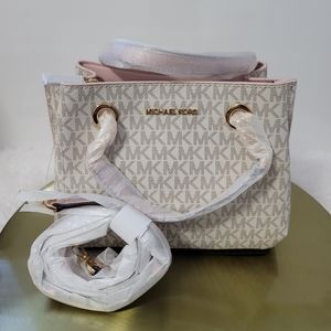 💯% Authentic MK Small Teagan mono Vanila